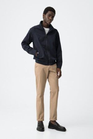 PANTALÓN CHINO SLIM FIT