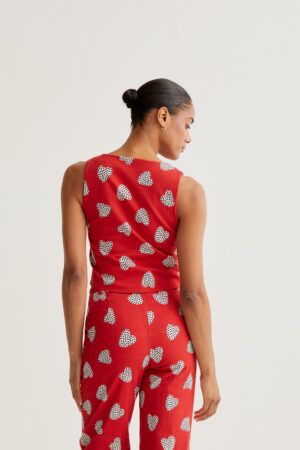 CHALECO CON ESTAMPADO CORAZONES