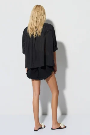 CAMISA NEGRA