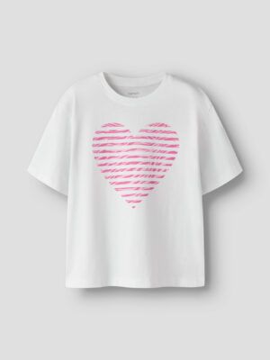 CAMISETA NKFFAHIRAZ CORAZON ROSA
