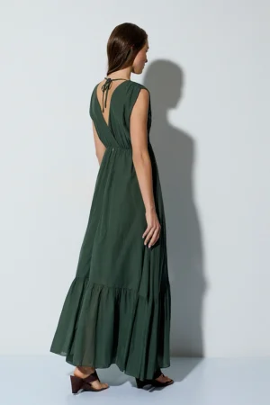 VESTIDO LARGO CON VOLANTES