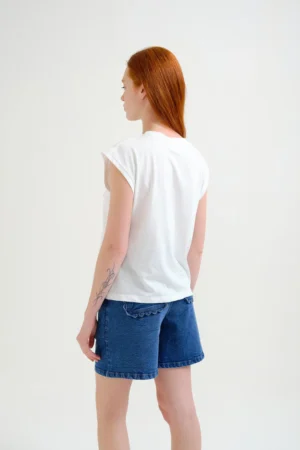 CAMISETA CON ESTAMPADO GUACAMAYOS