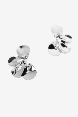 PENDIENTES EN FORMA DE FLOR