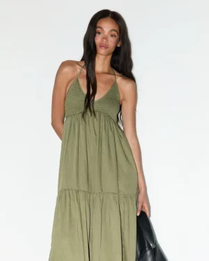 VESTIDO LARGO CON NIDO DE ABEJA