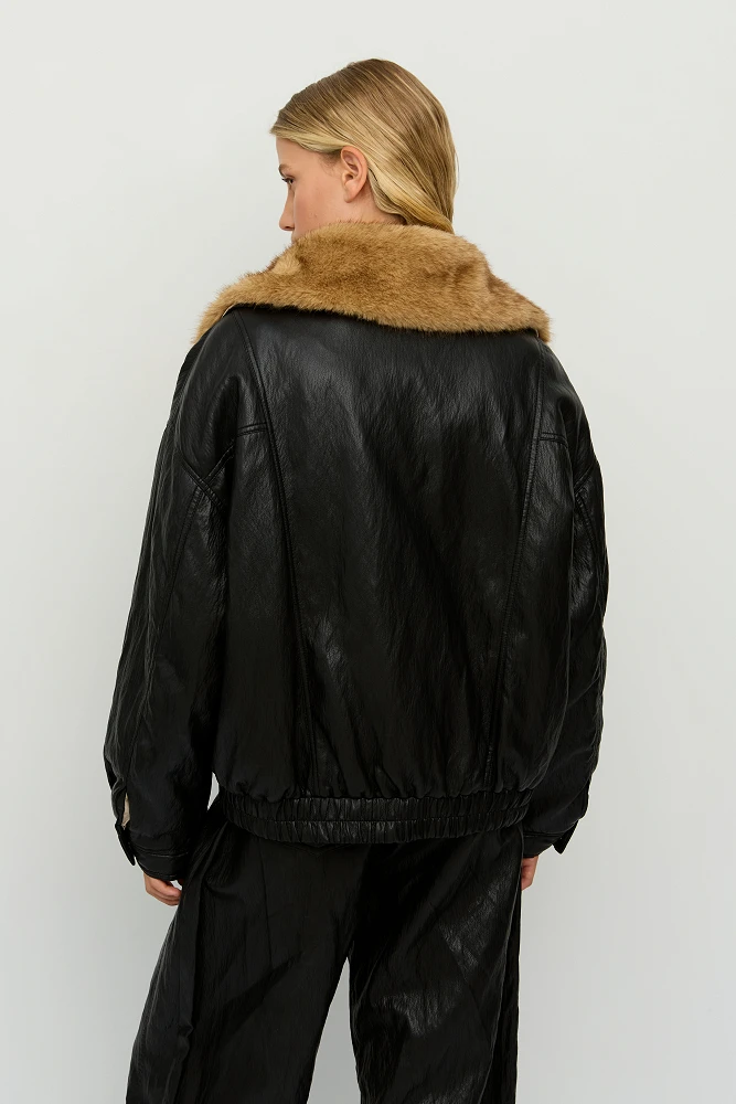 CHAQUETA CON CAPUCHA DE PELO - Imagen 5