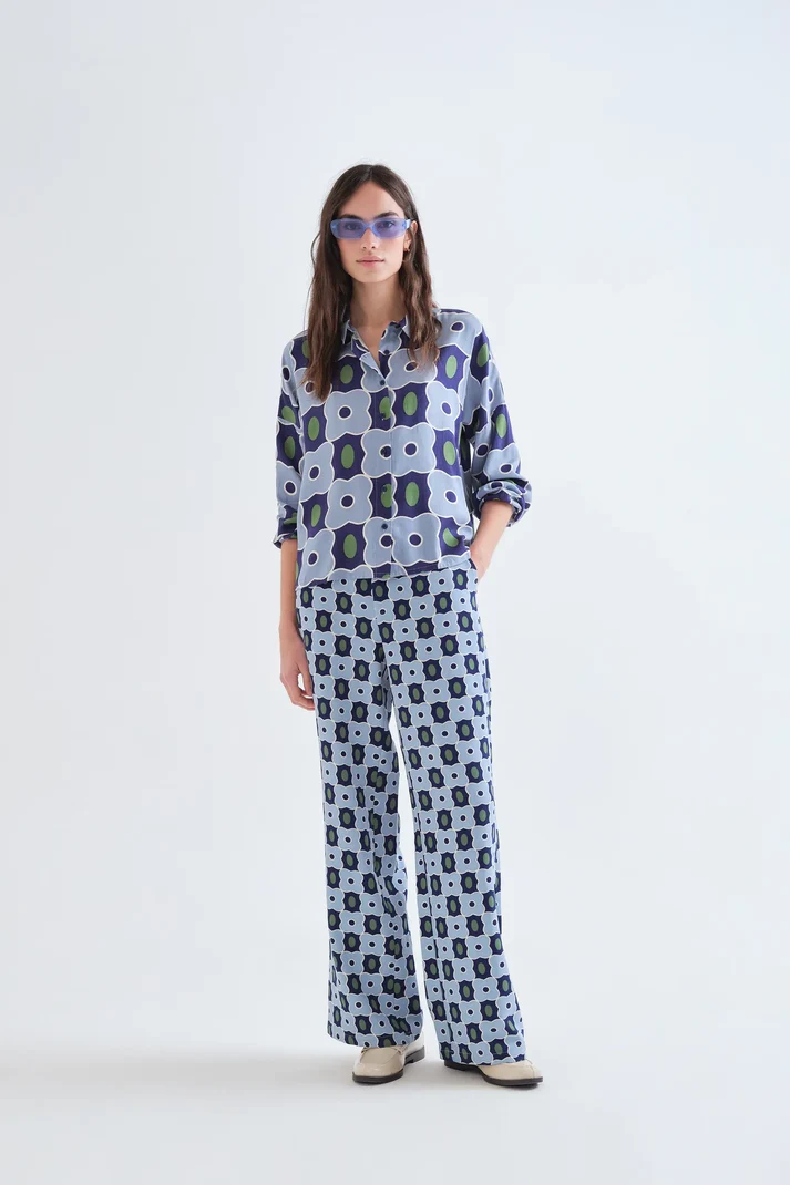 CAMISA CON ESTAMPADO INVERNESS - Imagen 7