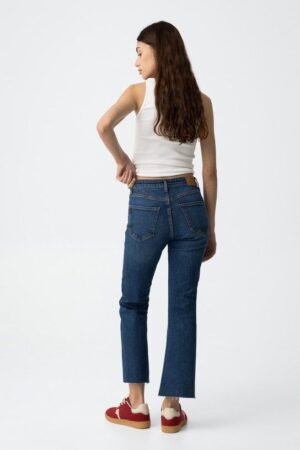 PANTALÓN VAQUERO CROPPED FLARE MEGAN