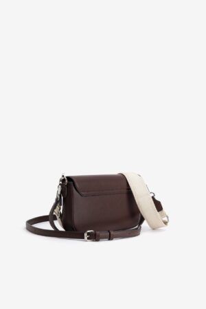 BOLSO CON CORTE COMPACTO