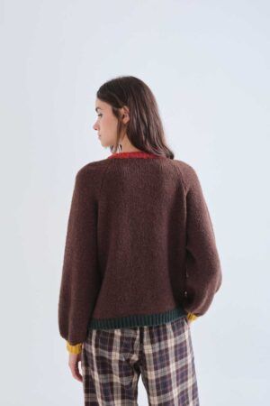 CARDIGAN PUNTO MARRON CON DETALLES MULTICOLOR