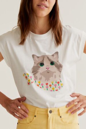 CAMISETA CON ESTAMPADO GATITO