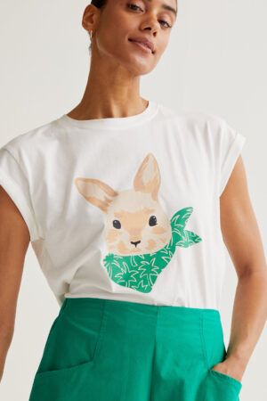 CAMISETA CON ESTAMPADO DE CONEJITO