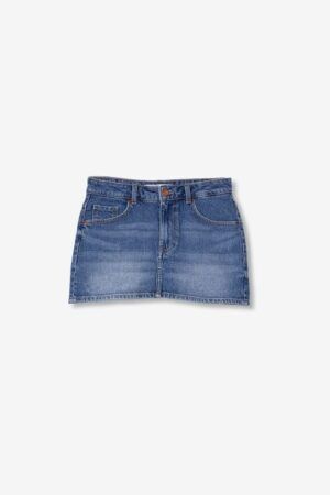 SHORT JENNIE