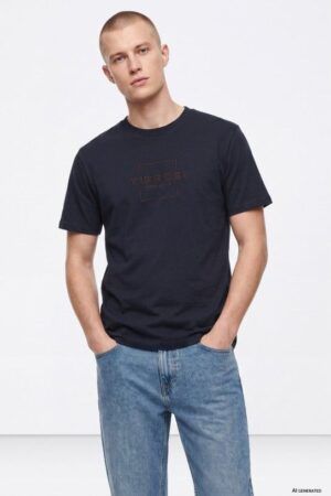 CAMISETA LARRY