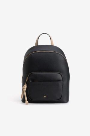 MOCHILA CON BOLSILLO FRONTAL